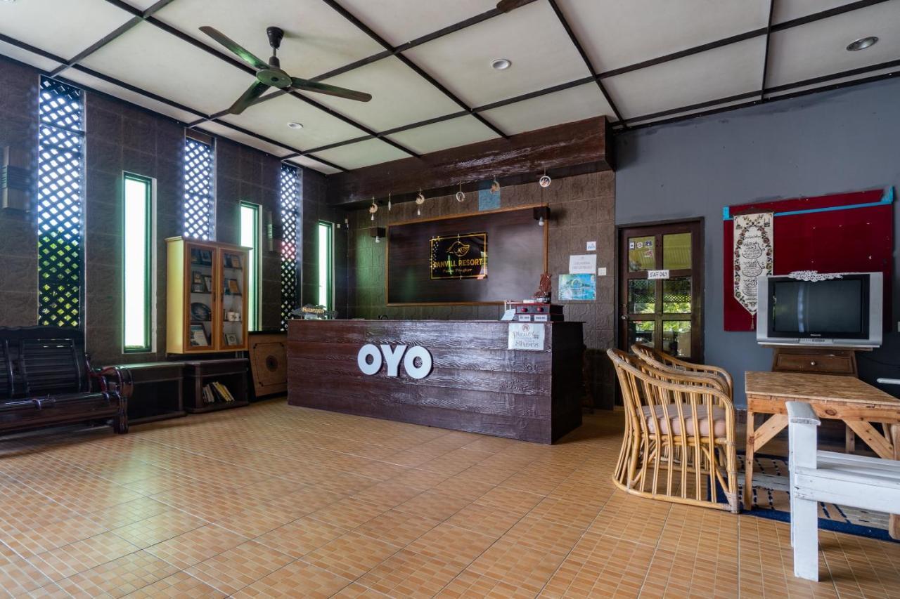 Oyo 89646 Panvill Resort Kampong Pasir Bogak Exterior photo