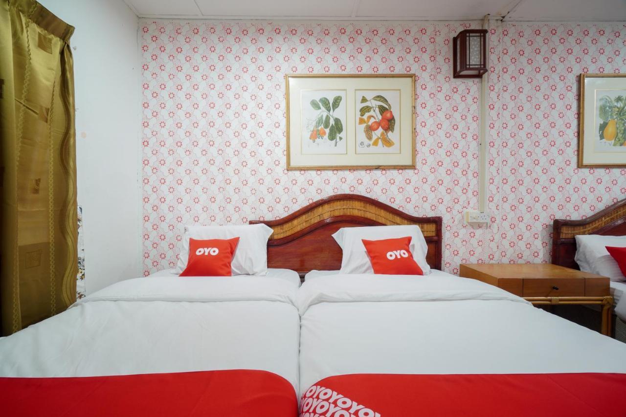 Oyo 89646 Panvill Resort Kampong Pasir Bogak Exterior photo